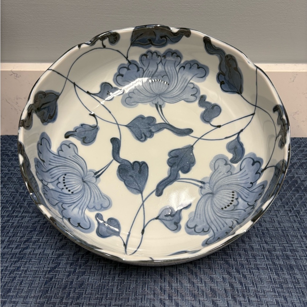 Maruka Kouyo Hand Painted Peony Blue White Japanese Porcelain Bowl 10”